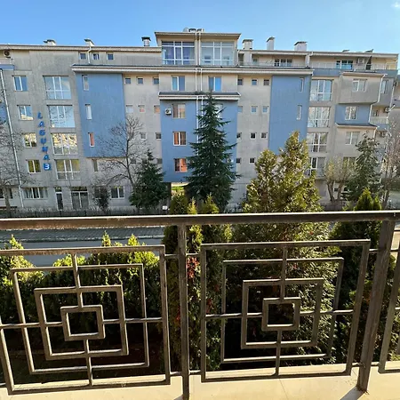 Afrodita Ii - 19 Sunny Σάνι Μπιτς